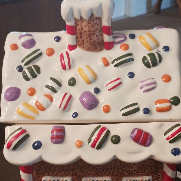 Whole Home Holiday Collection Ginger Bread House Canister Cookie Jar - Picture 4 of 11